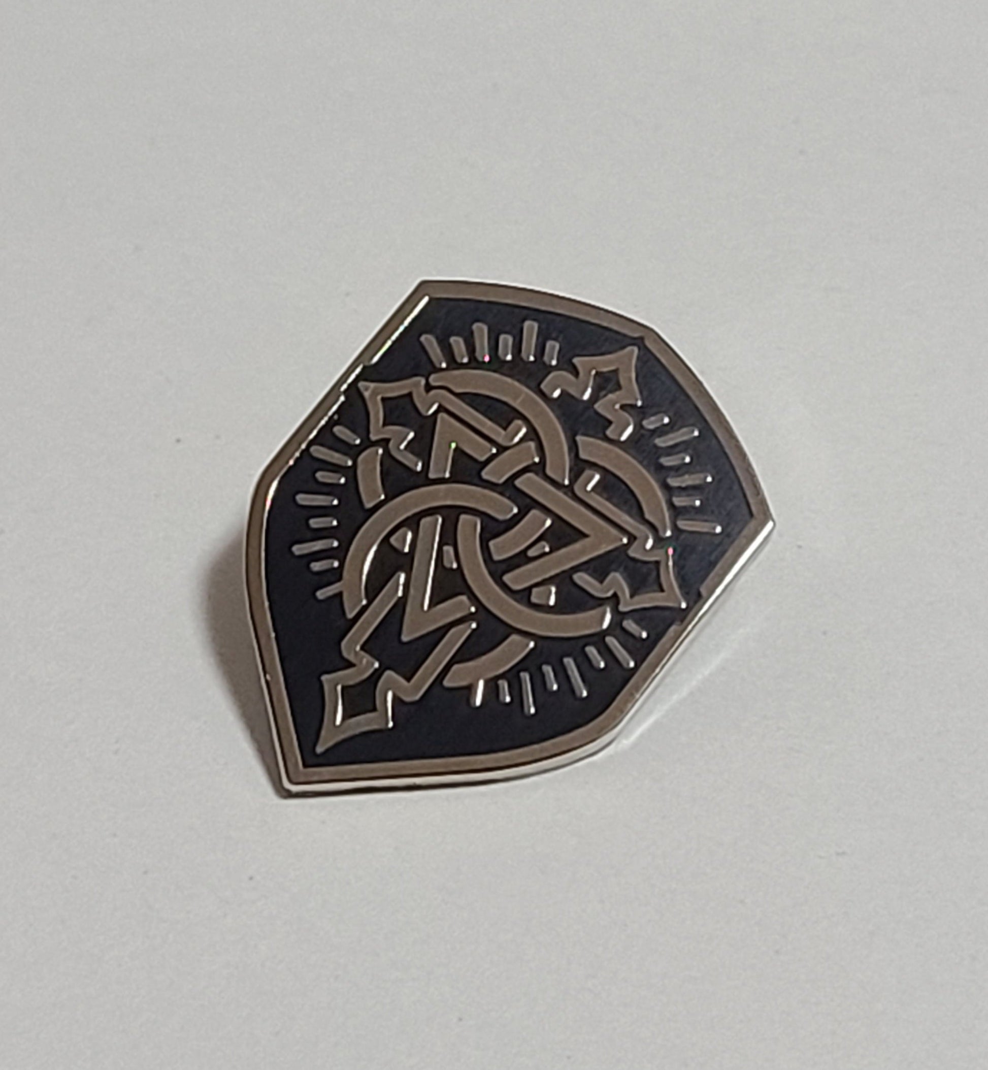 メタルピンバッチ ブルアカ トリニティマーキング風 ラペルピン コスプレ 装飾 金属製 - AIA - Military Goods Store