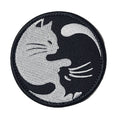 ベルクロワッペン 白黒猫 太極図風■タクティカルワッペン 刺繍ワッペン ミリタリー ベルクロ サバゲー